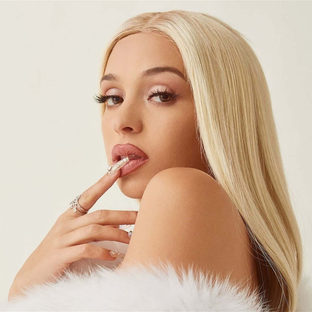 Translation missing: es.Bad Gyal - Plastic Books: Bad Gyal