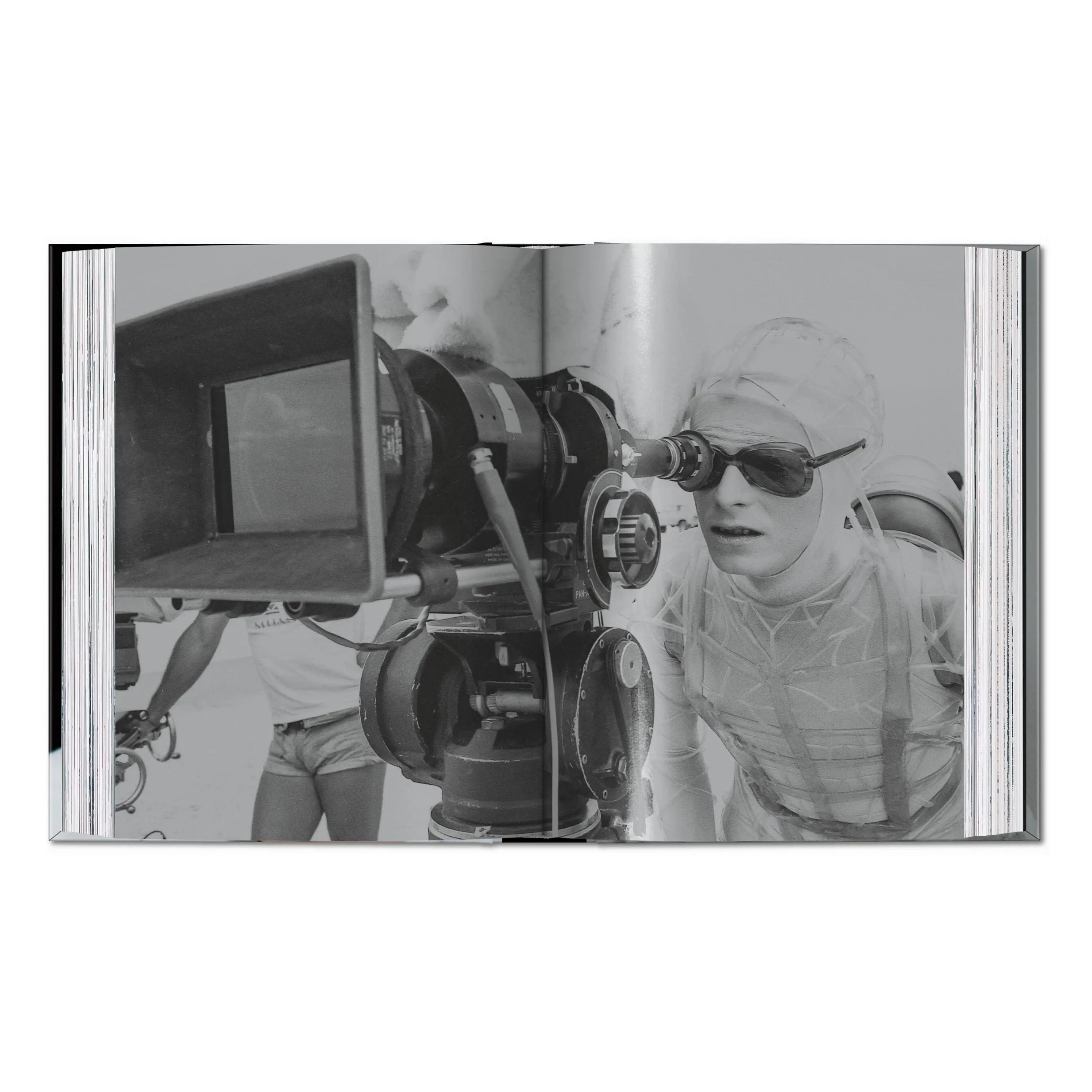 DAVID BOWIE. The Man Who Fell to Earth – Plastic Books