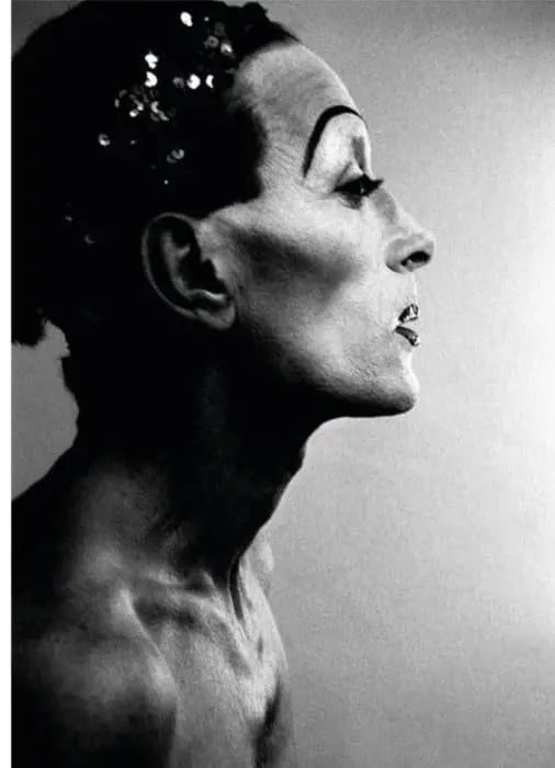 ¡Eres tan travesti! - Breve historia del travestismo en España – Plastic Books