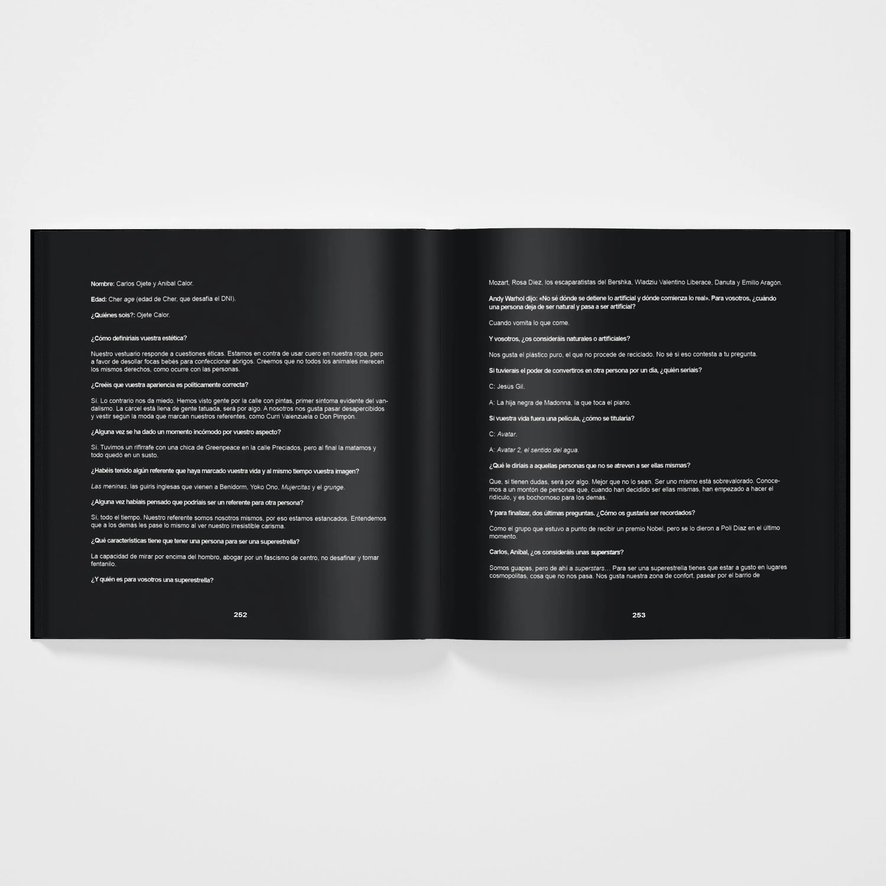 Superstars – Un ensayo visual sobre la estética, la cultura pop y los referentes – Plastic Books